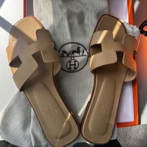 Hermes Oran Sandal